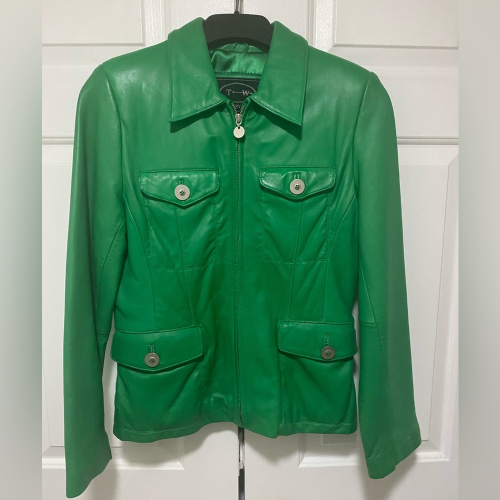 90’s Vintage Tannery West 
Leather Jacket
Skittle Green